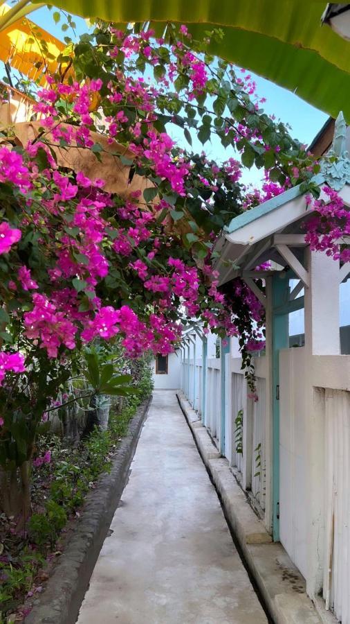 7SEAS Cottages Gili Air Exteriör bild